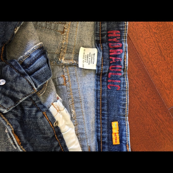 Cutoff jean shorts - Picture 7 of 7